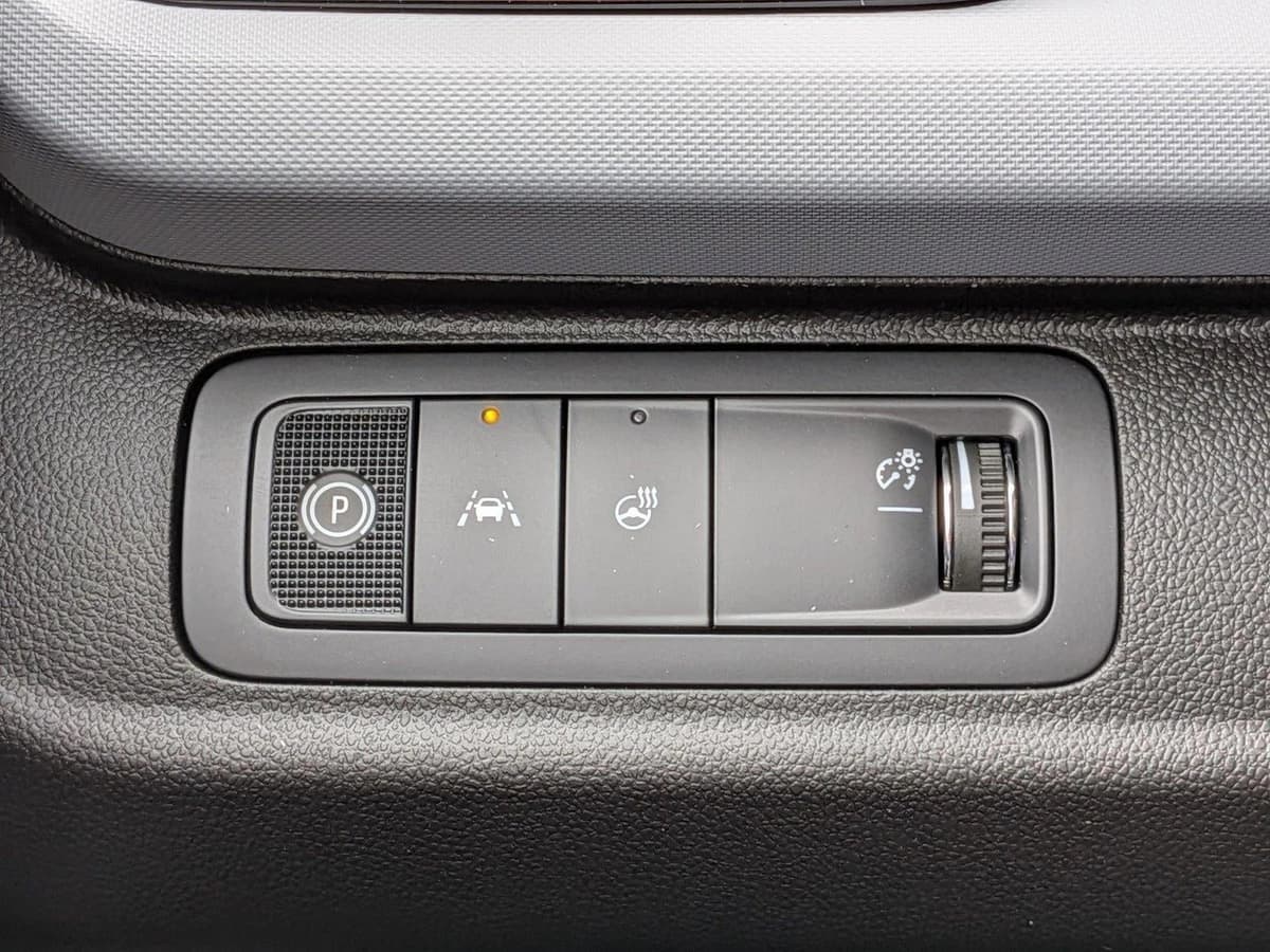 2027 Chevrolet Bolt - Image 14