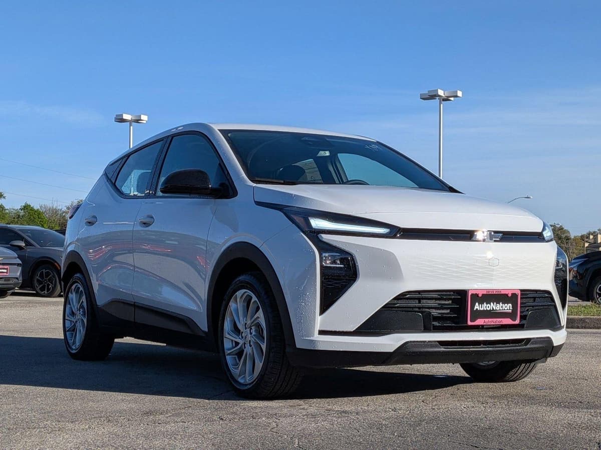 2027 Chevrolet Bolt - Image 3