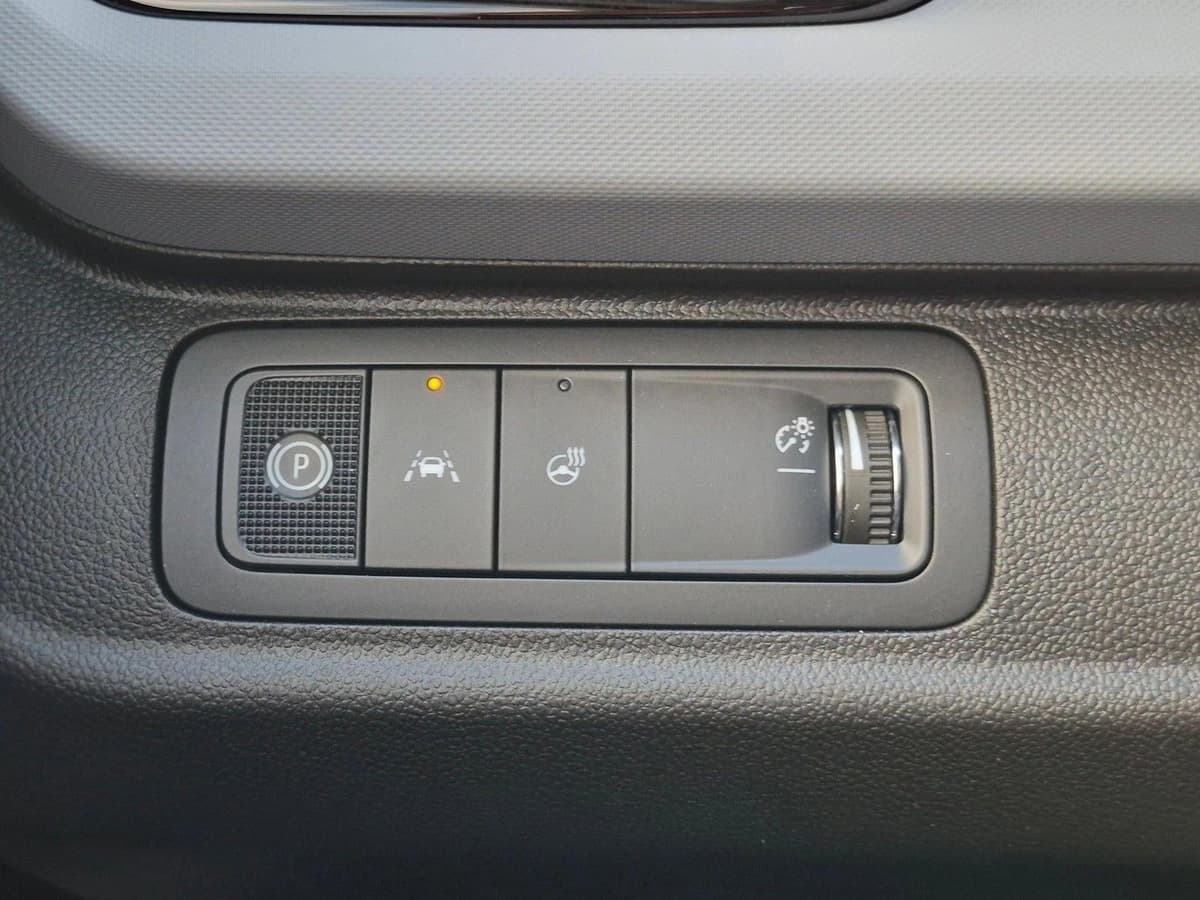 2027 Chevrolet Bolt - Image 14