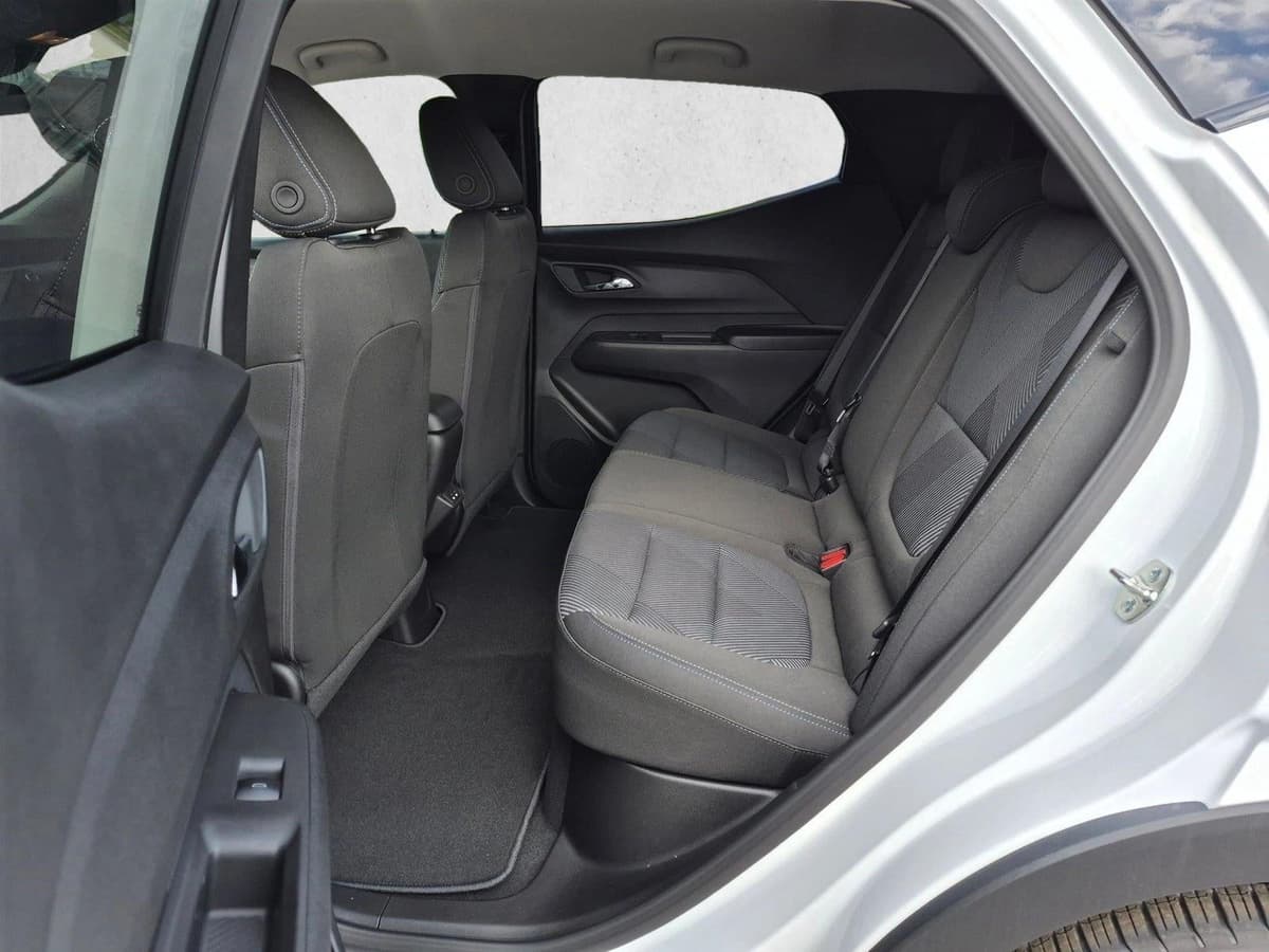 2027 Chevrolet Bolt - Image 16