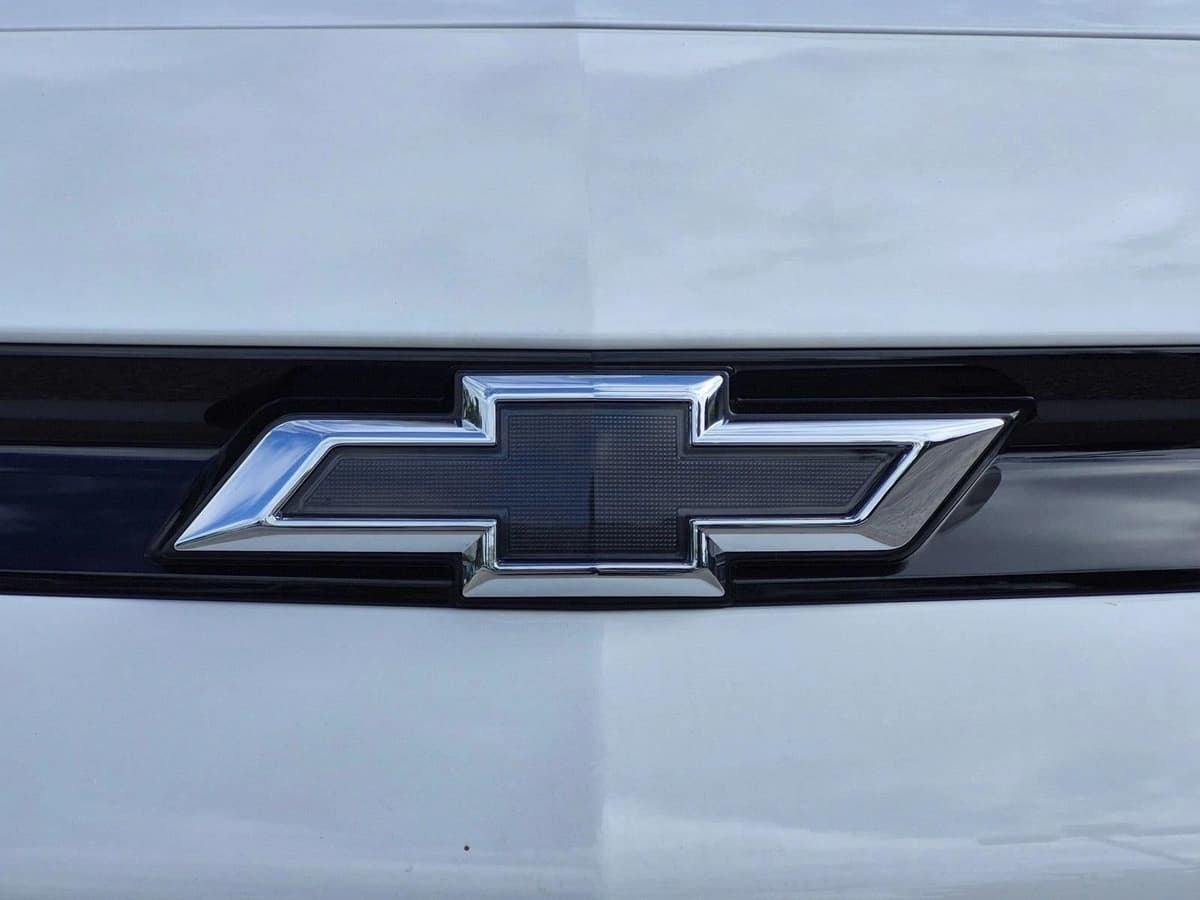 2027 Chevrolet Bolt - Image 17