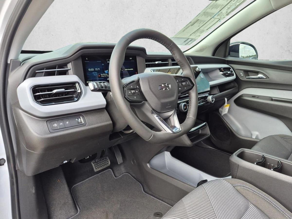2027 Chevrolet Bolt - Image 9