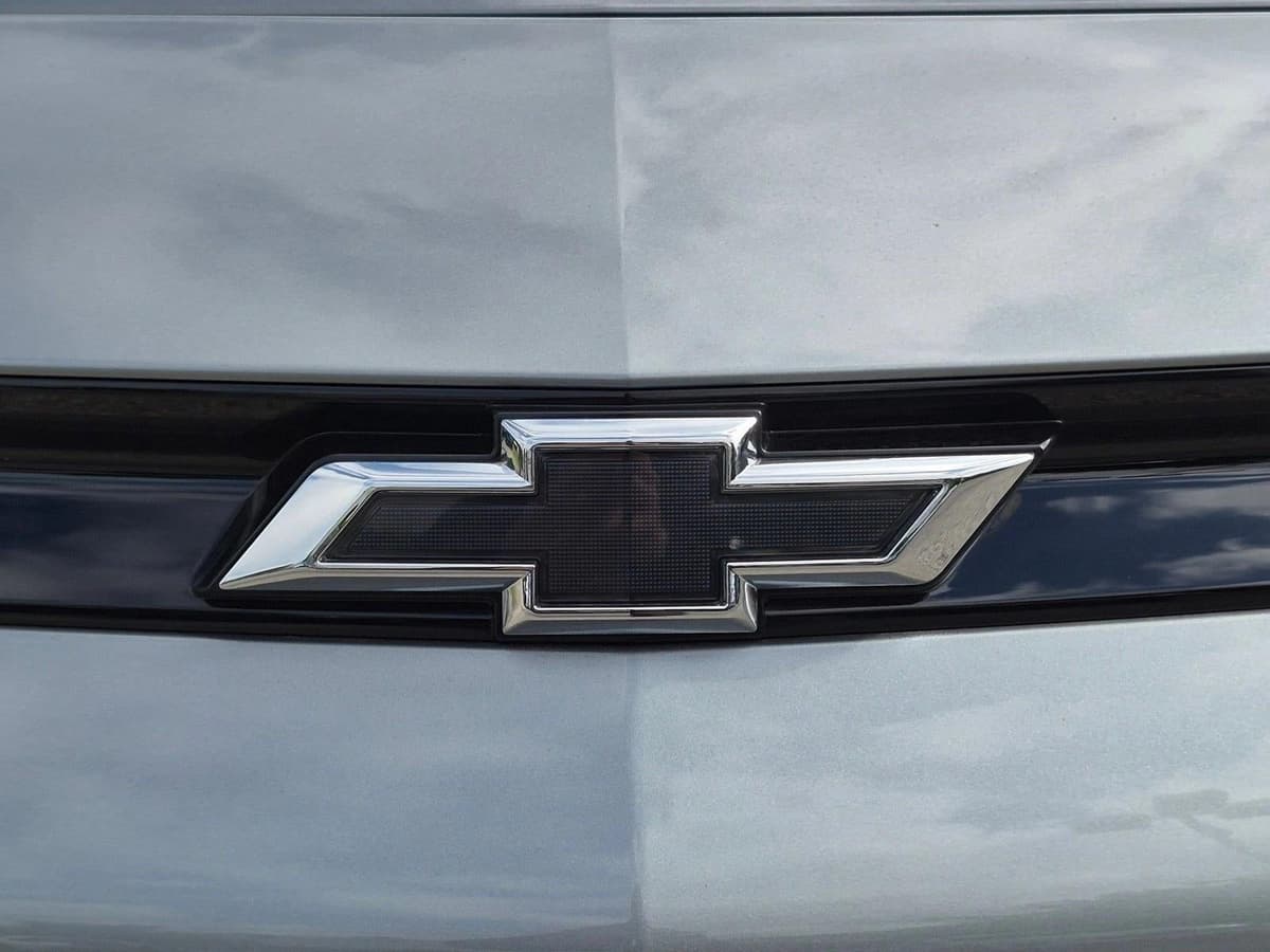 2027 Chevrolet Bolt - Image 17