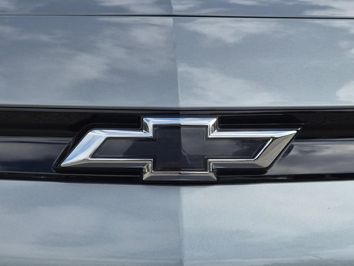 2027 Chevrolet Bolt - Image 17