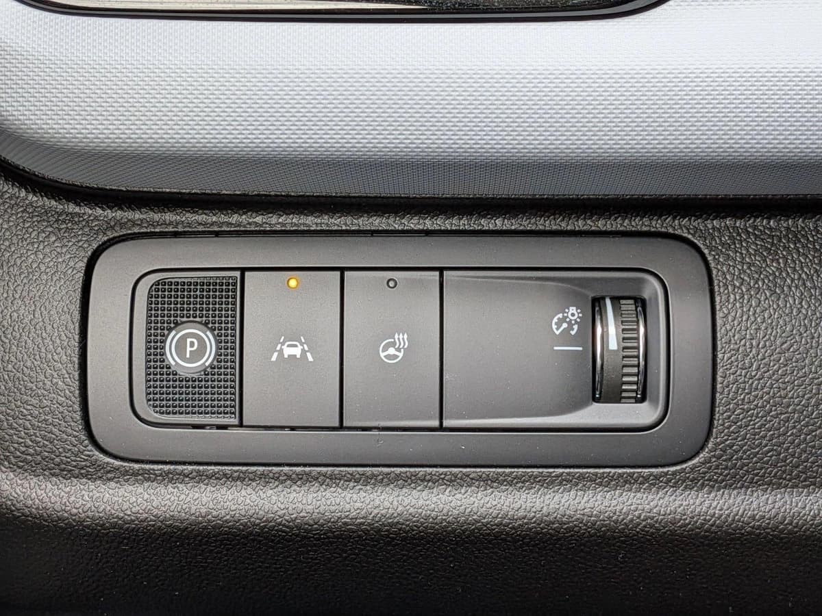 2027 Chevrolet Bolt - Image 13