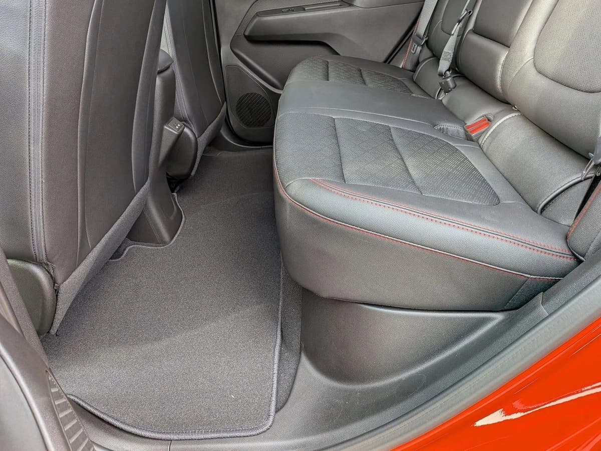 2027 Chevrolet Bolt - Image 15