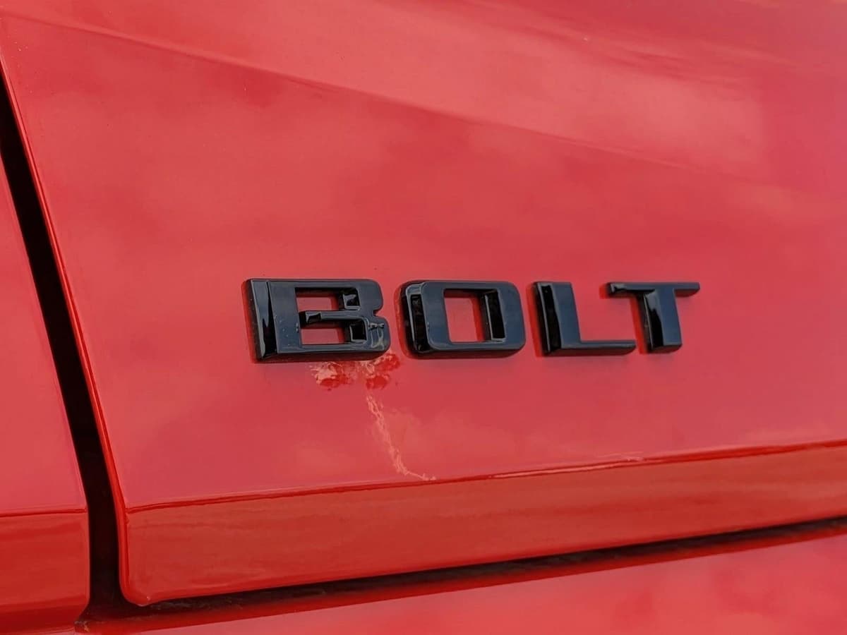 2027 Chevrolet Bolt - Image 16
