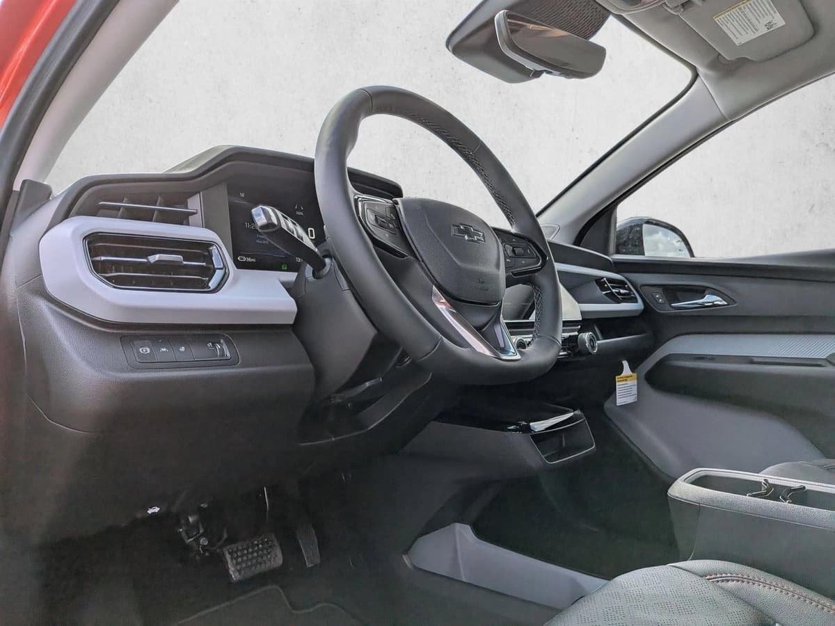 2027 Chevrolet Bolt - Image 9