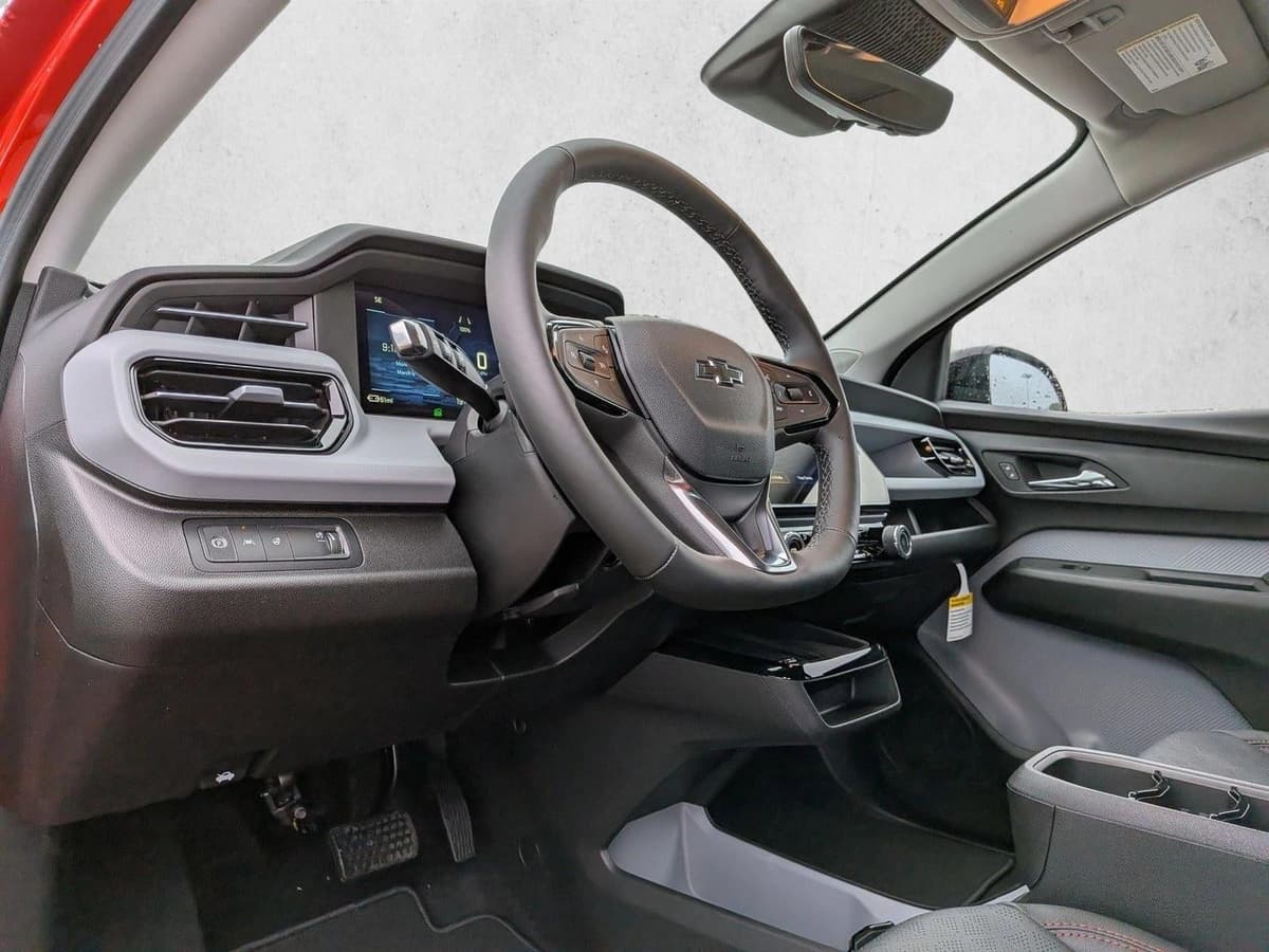 2027 Chevrolet Bolt - Image 9