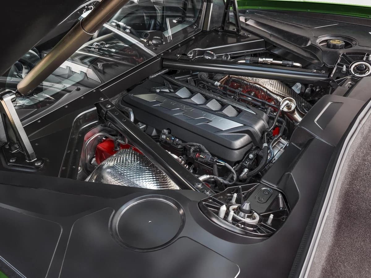 2026 Chevrolet Corvette Stingray - Image 8