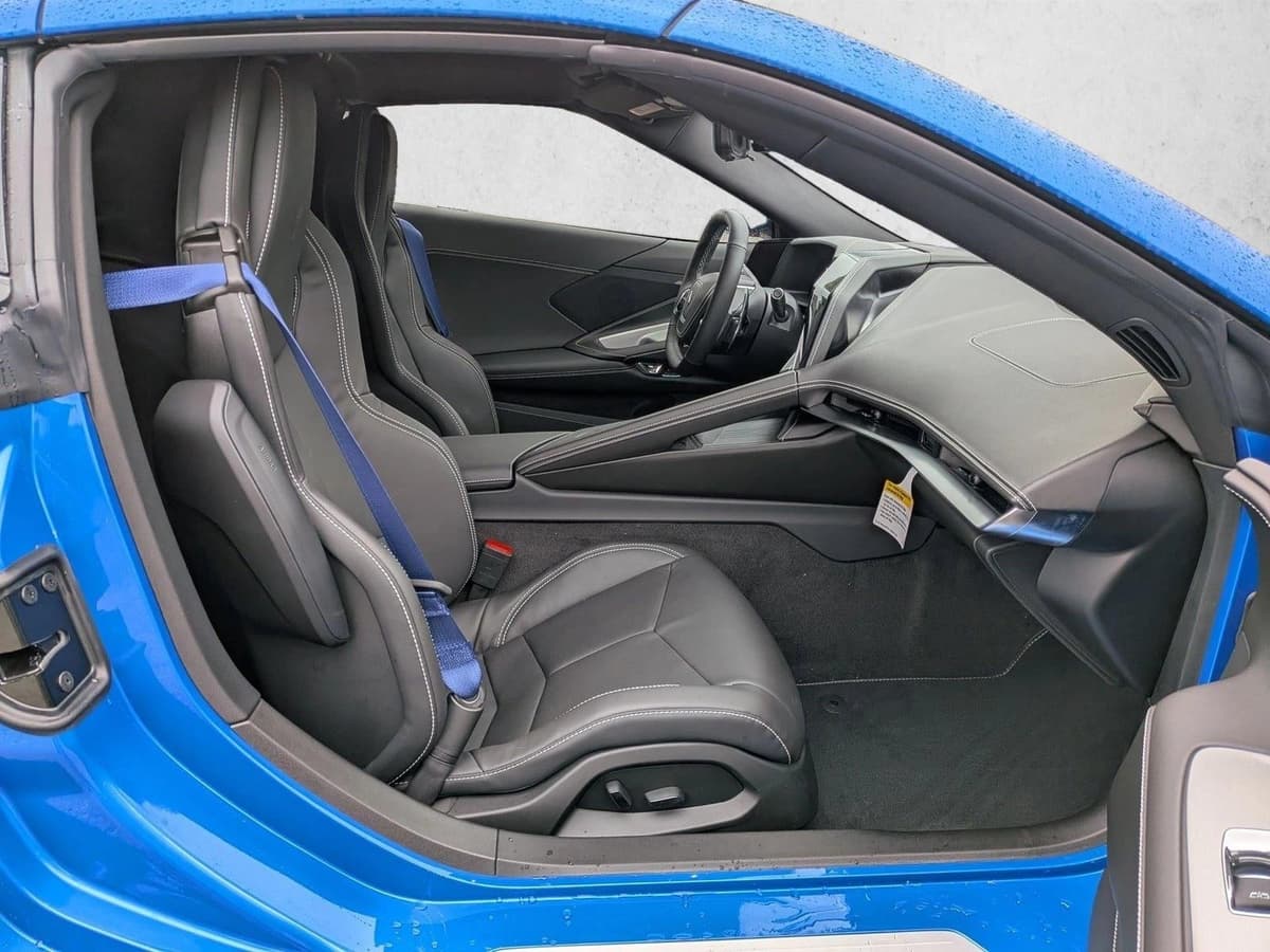 2026 Chevrolet Corvette Stingray - Image 16