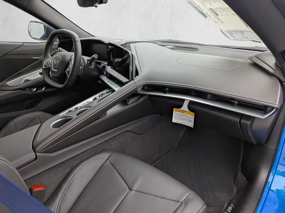 2026 Chevrolet Corvette Stingray - Image 17