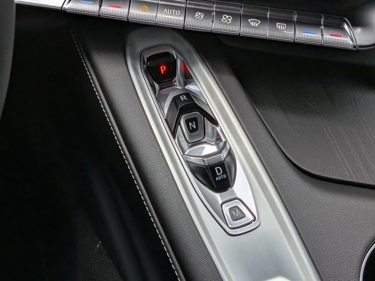 2026 Chevrolet Corvette Stingray - Image 14