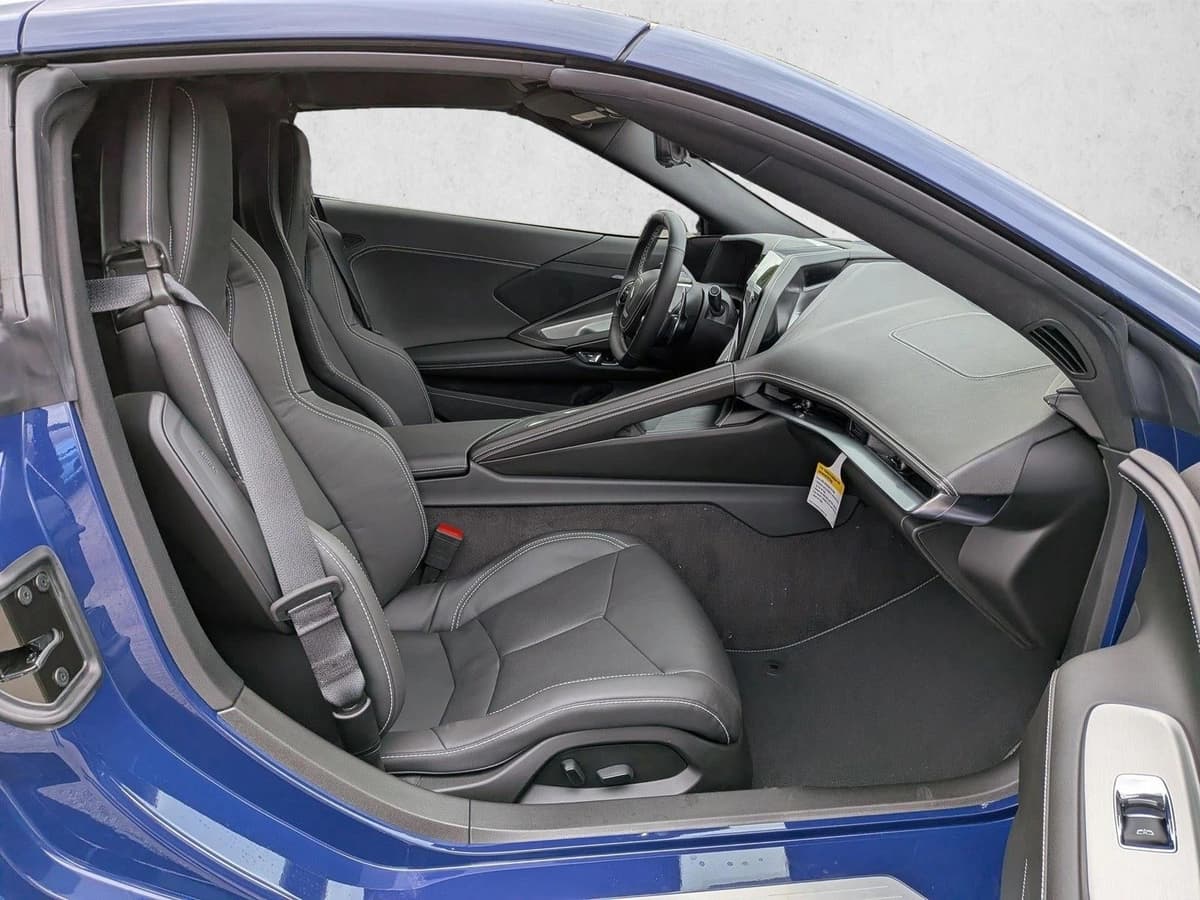 2026 Chevrolet Corvette Stingray - Image 16