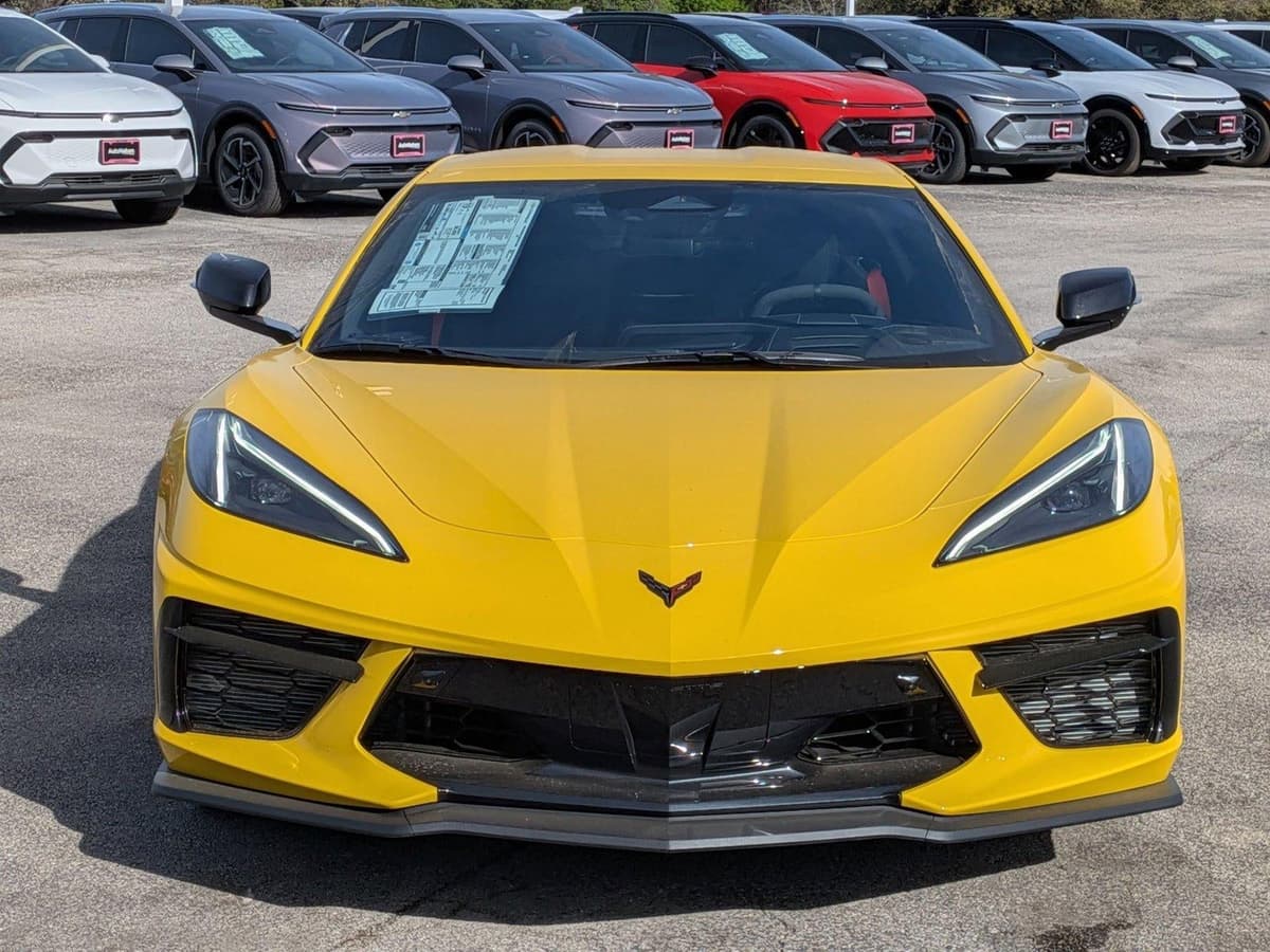 2026 Chevrolet Corvette Stingray - Image 2
