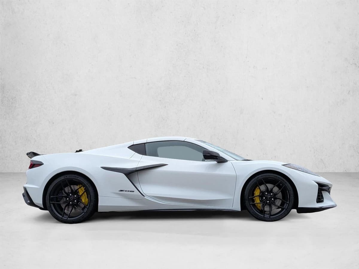 2026 Chevrolet Corvette Z06 - Image 4