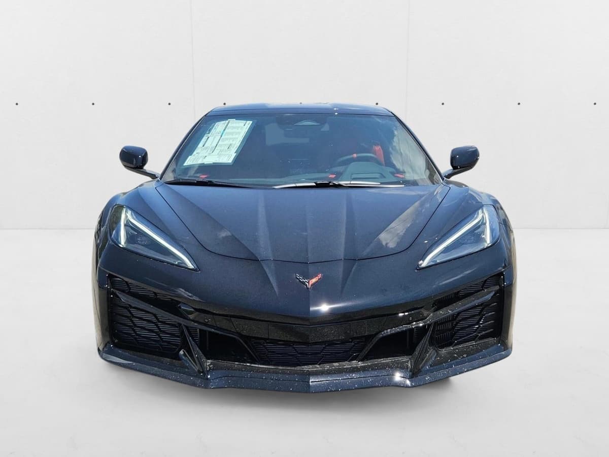 2025 Chevrolet Corvette E-Ray - Image 2