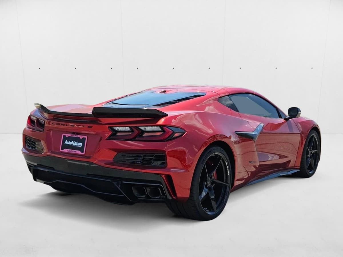 2025 Chevrolet Corvette E-Ray - Image 5