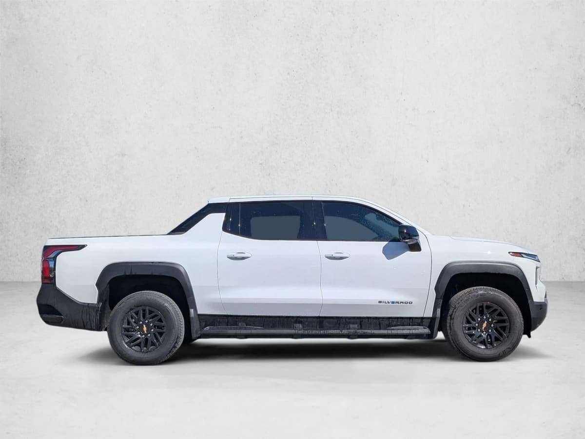 2026 Chevrolet Silverado EV - Image 2