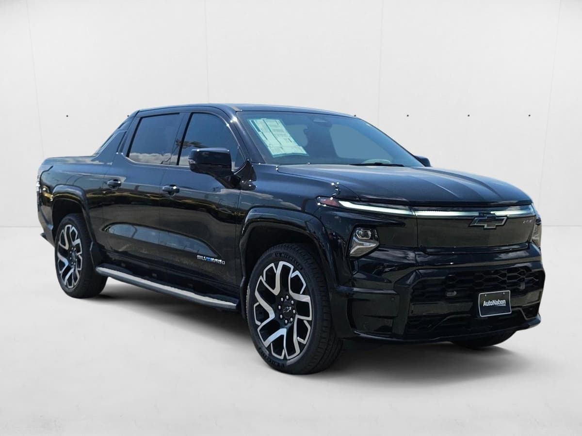 2024 Chevrolet Silverado EV - Image 3