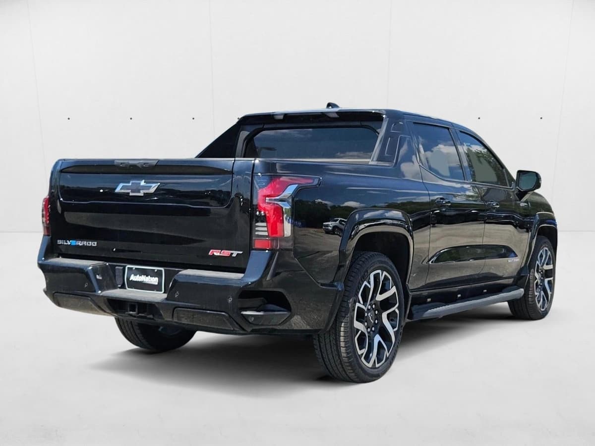 2024 Chevrolet Silverado EV - Image 5