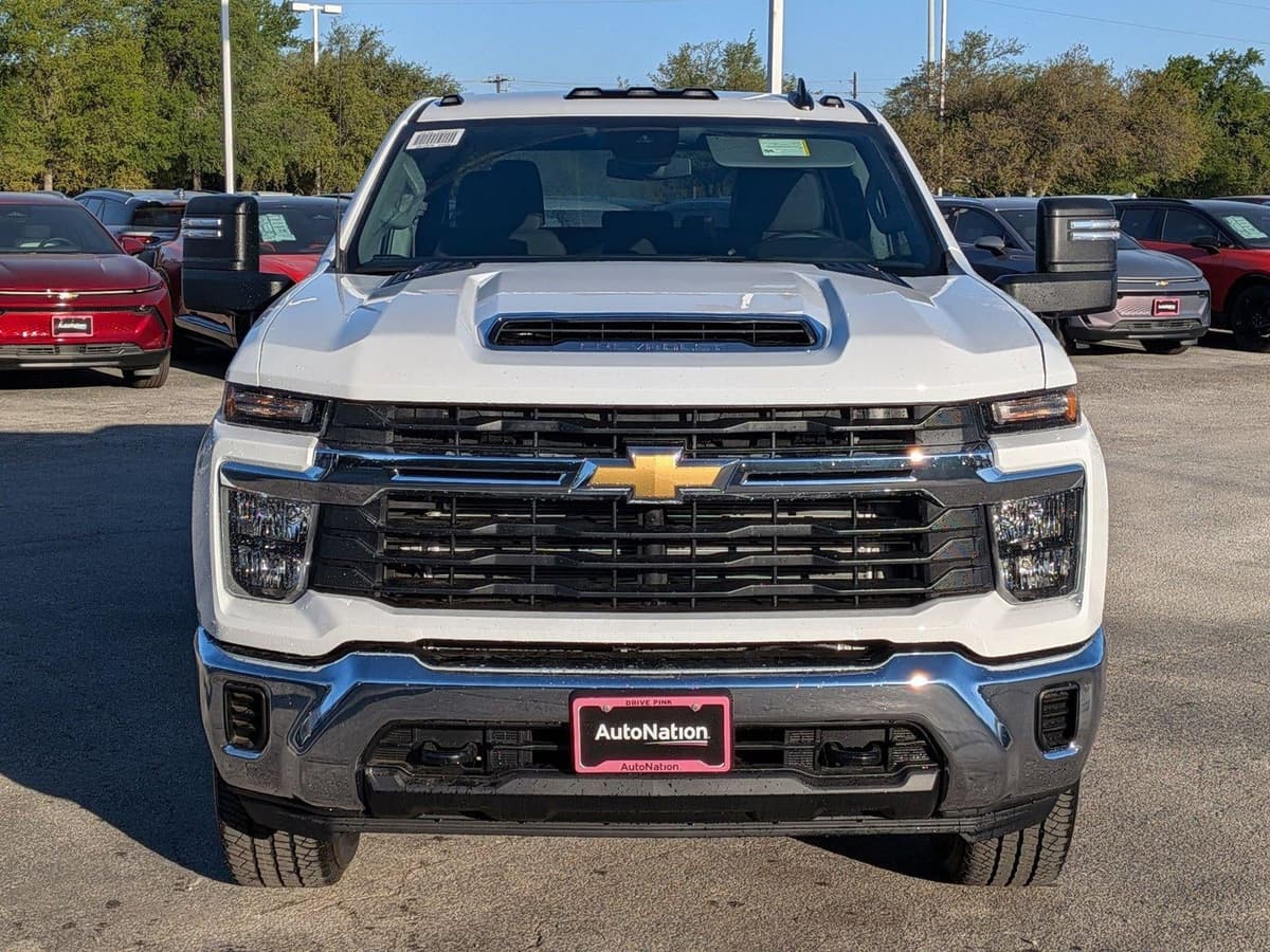 2026 Chevrolet Silverado 2500 HD - Image 2