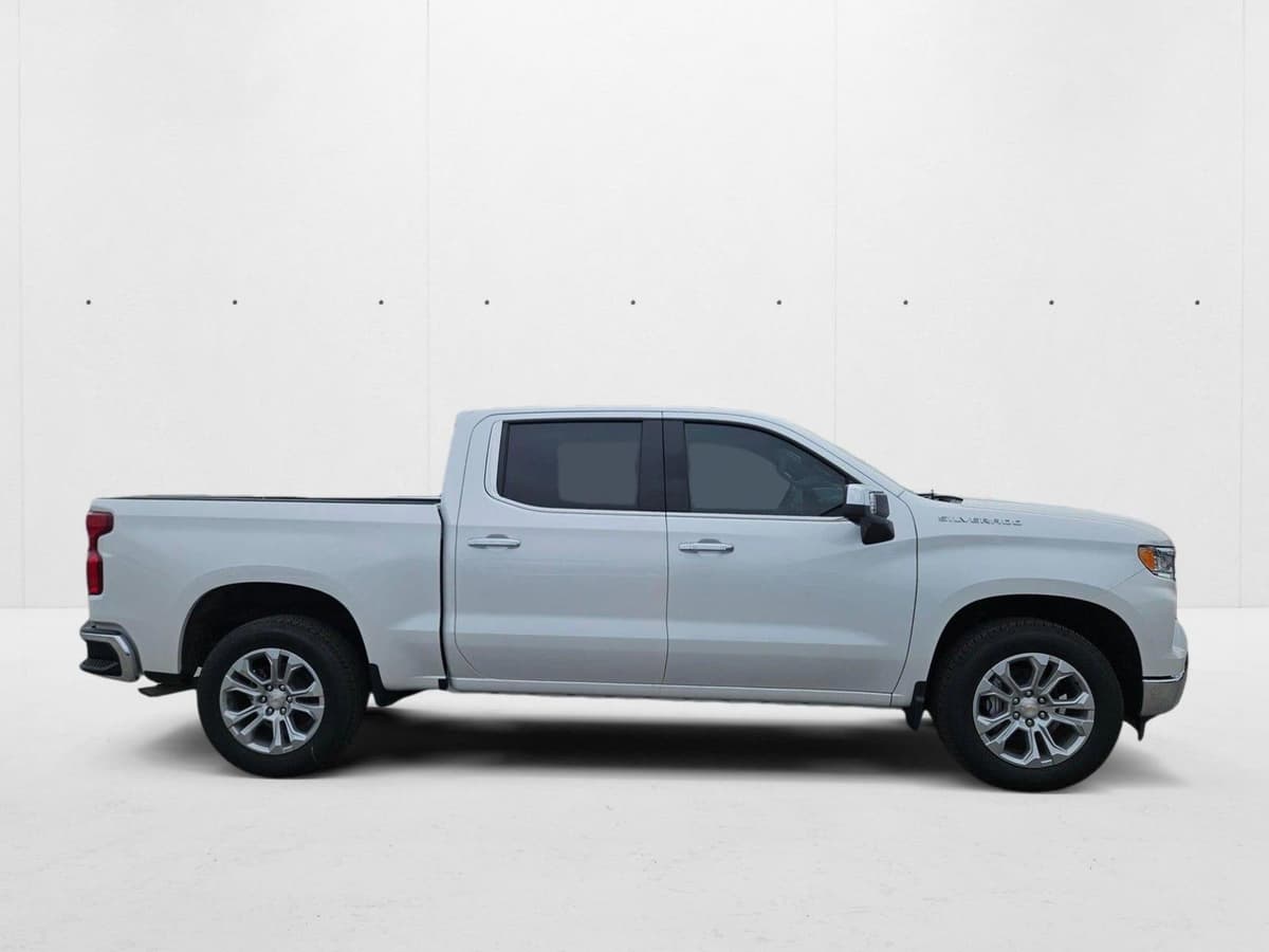 2025 Chevrolet Silverado 1500 - Image 4