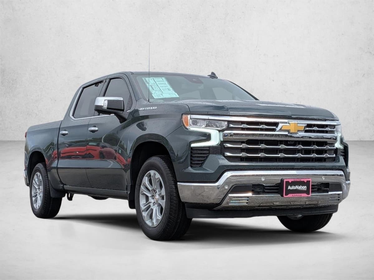 2026 Chevrolet Silverado 1500 - Image 3