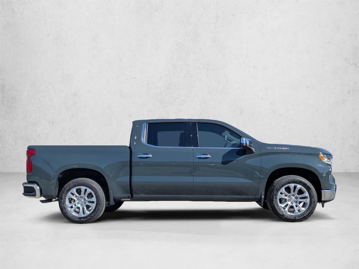 2026 Chevrolet Silverado 1500 - Image 4
