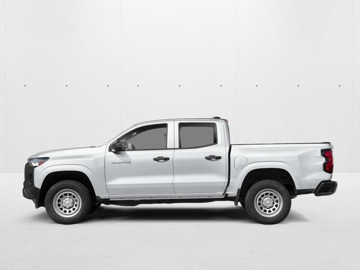 2026 Chevrolet Colorado - Image 3
