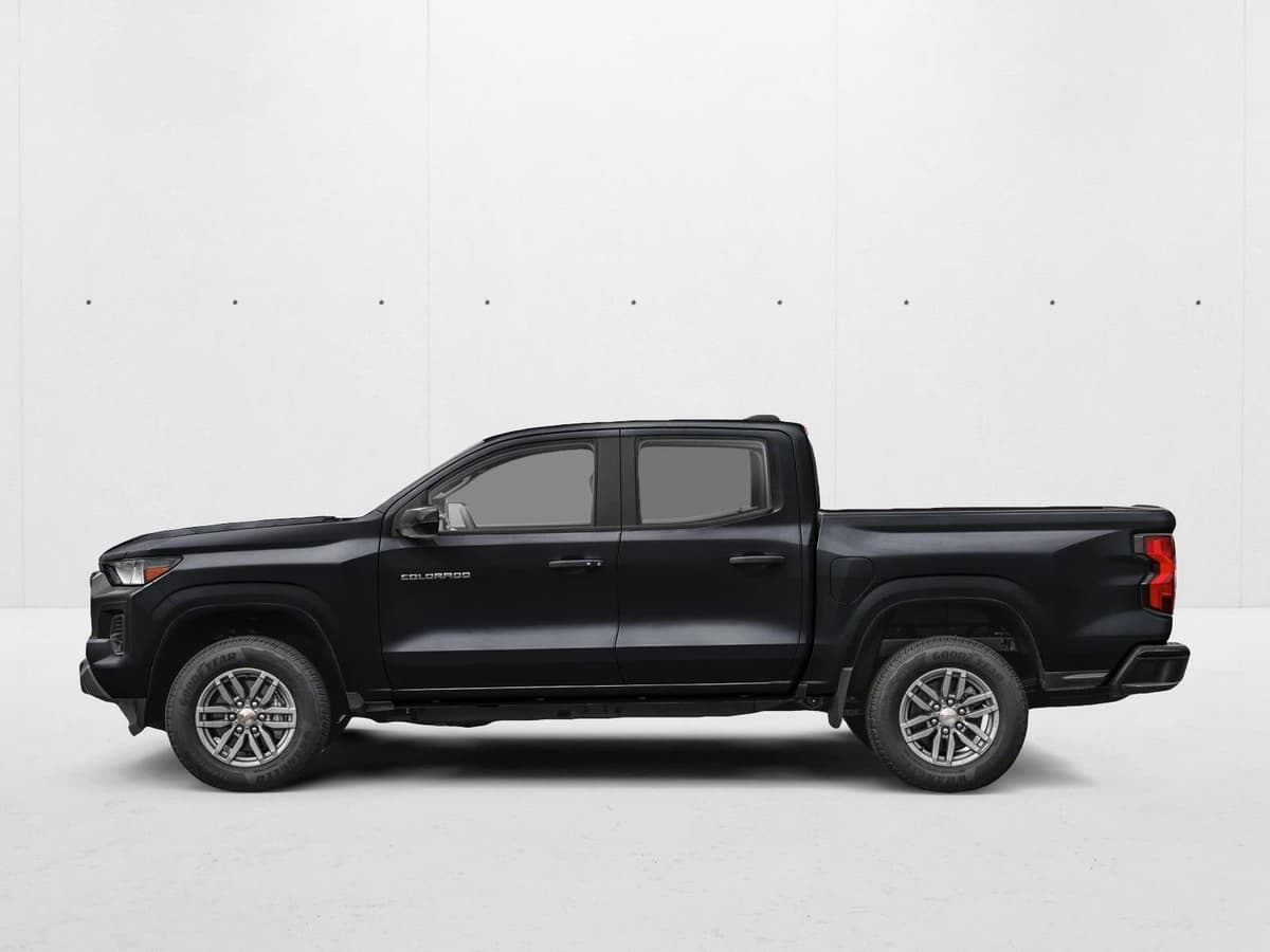 2026 Chevrolet Colorado - Image 3