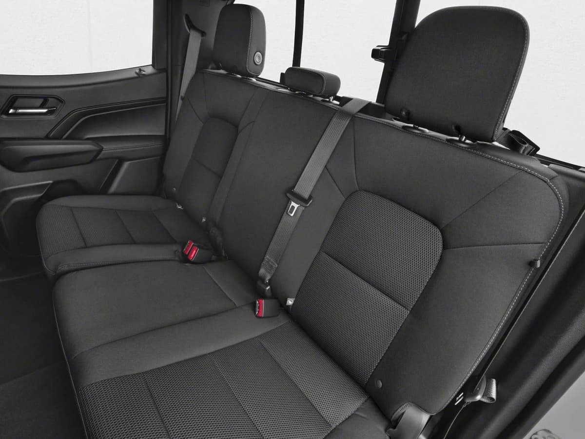 2026 Chevrolet Colorado - Image 9