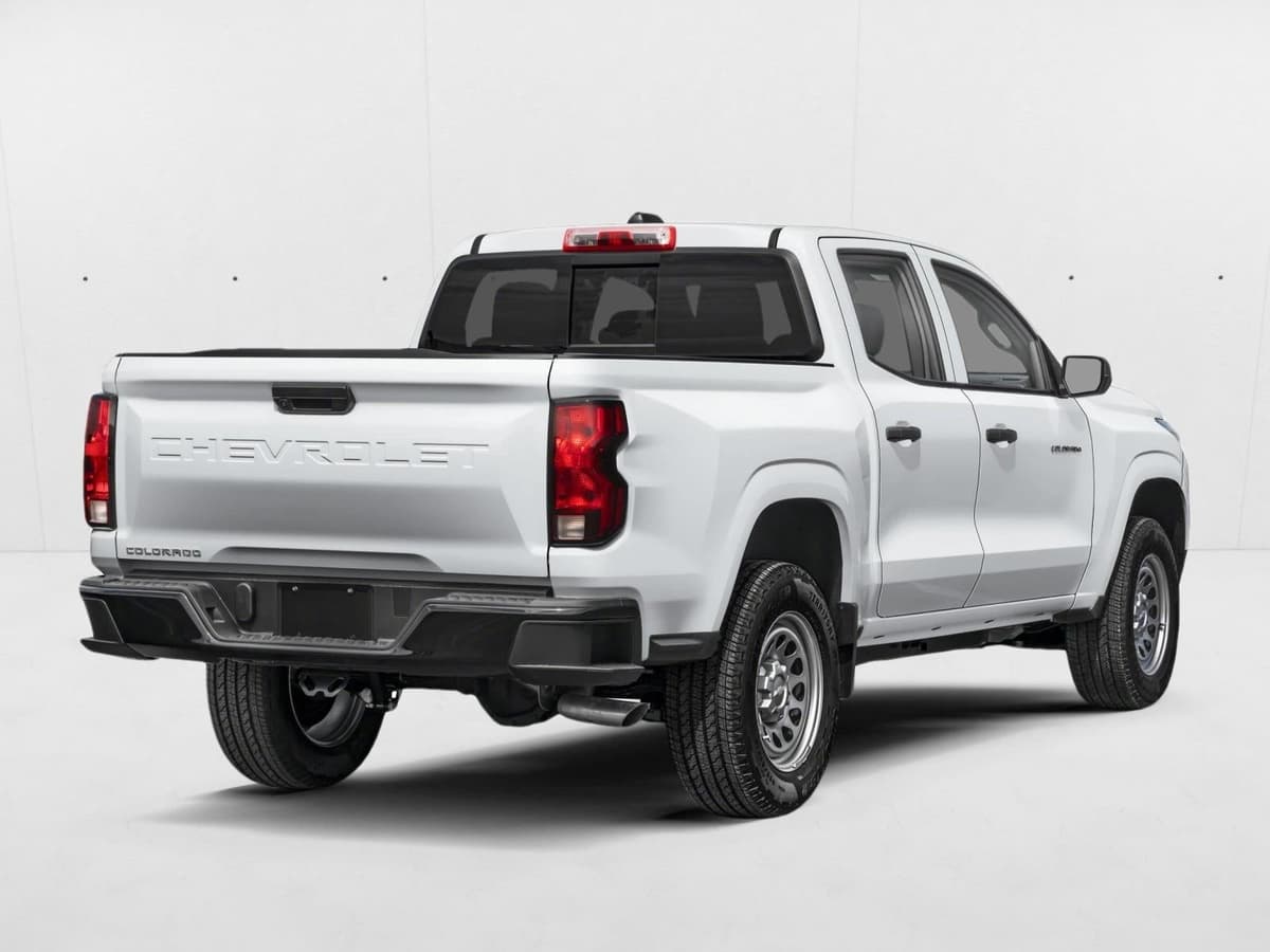 2026 Chevrolet Colorado - Image 2