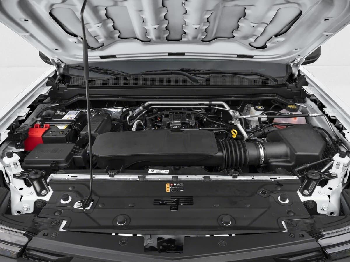 2026 Chevrolet Colorado - Image 8