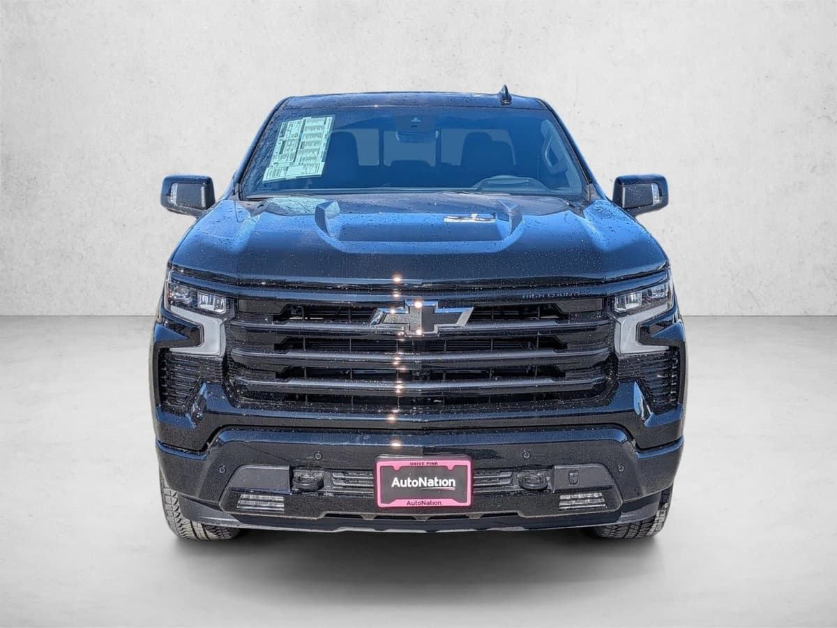 2026 Chevrolet Silverado 1500 - Image 2