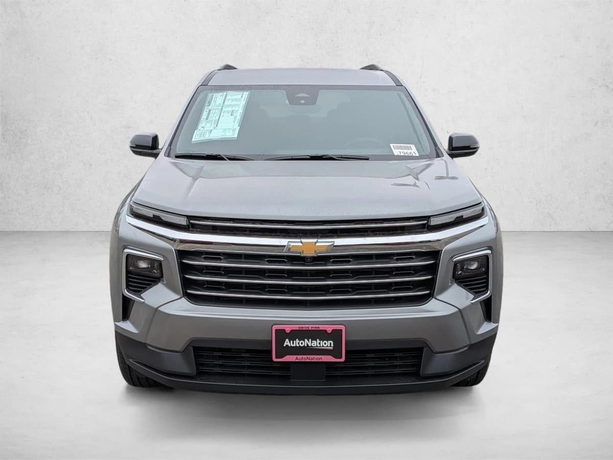 2026 Chevrolet Traverse - Image 2