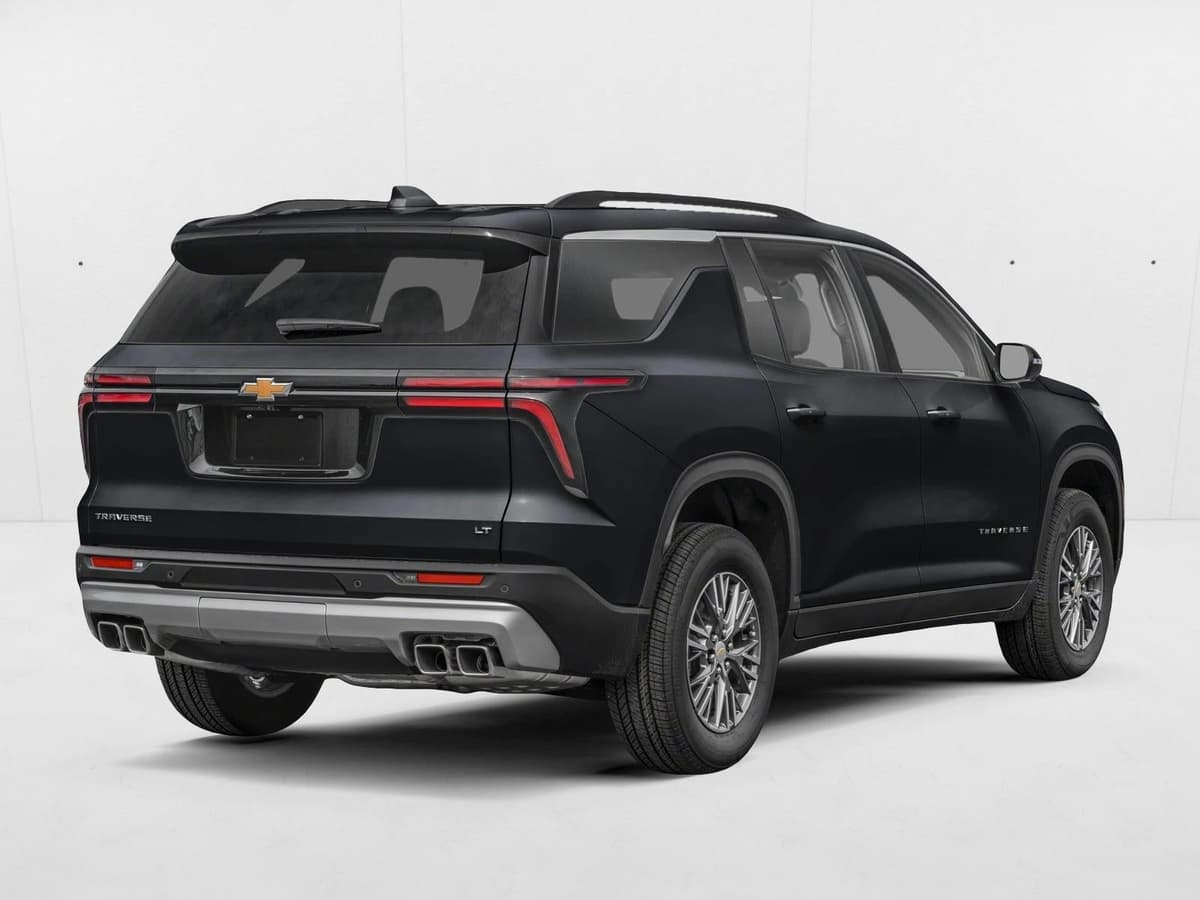 2026 Chevrolet Traverse - Image 2