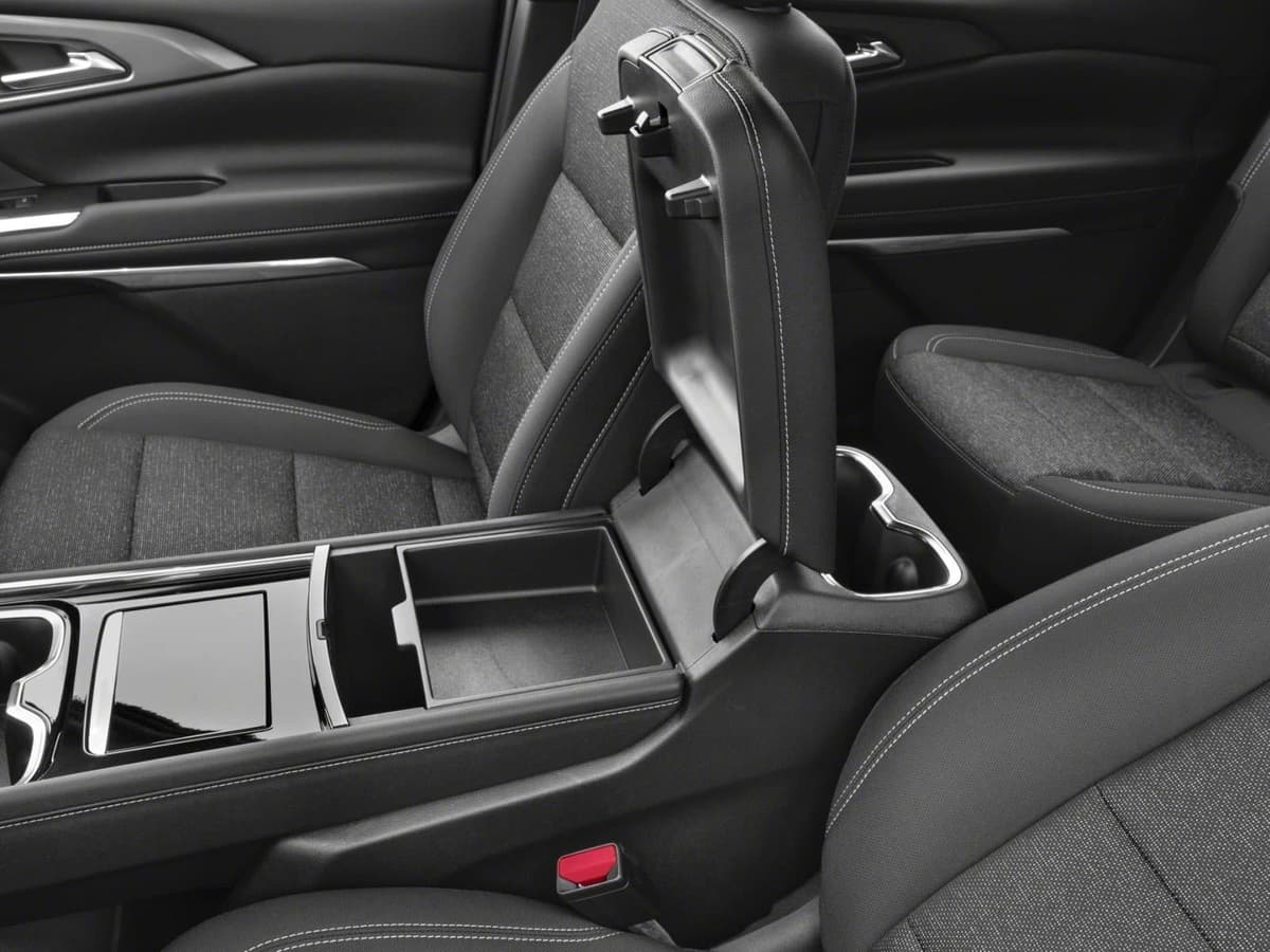 2026 Chevrolet Traverse - Image 10