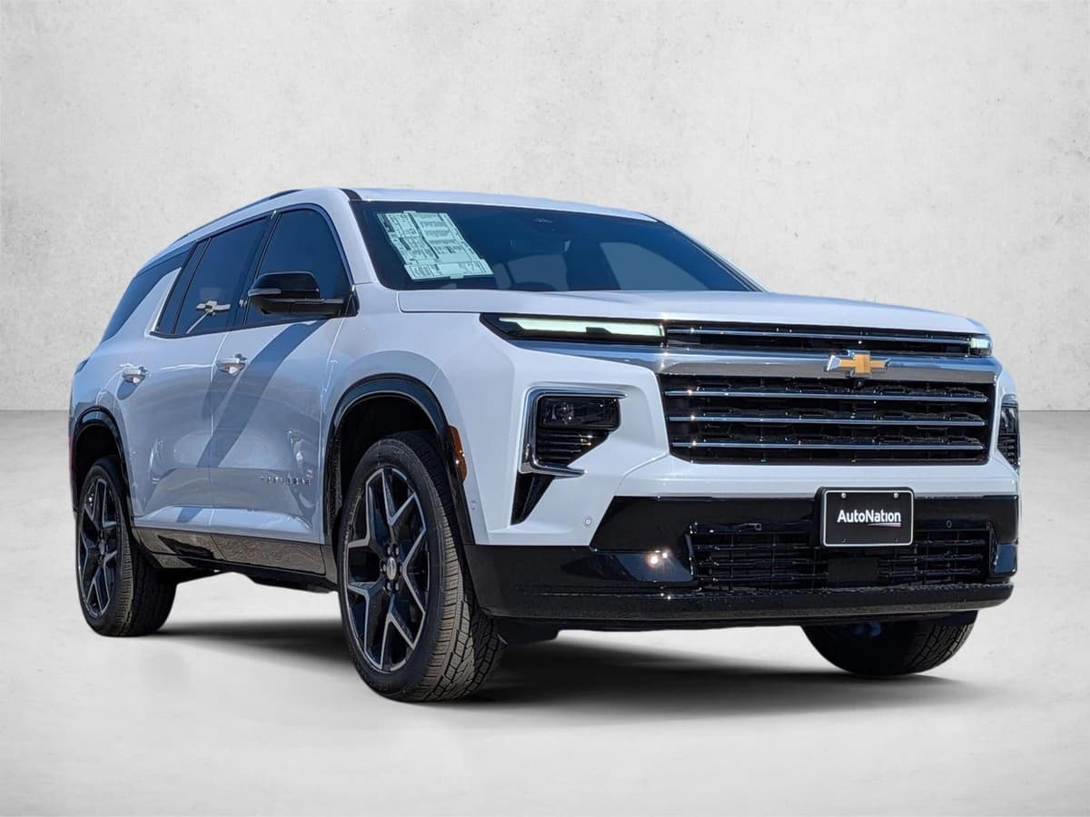 2026 Chevrolet Traverse - Image 3