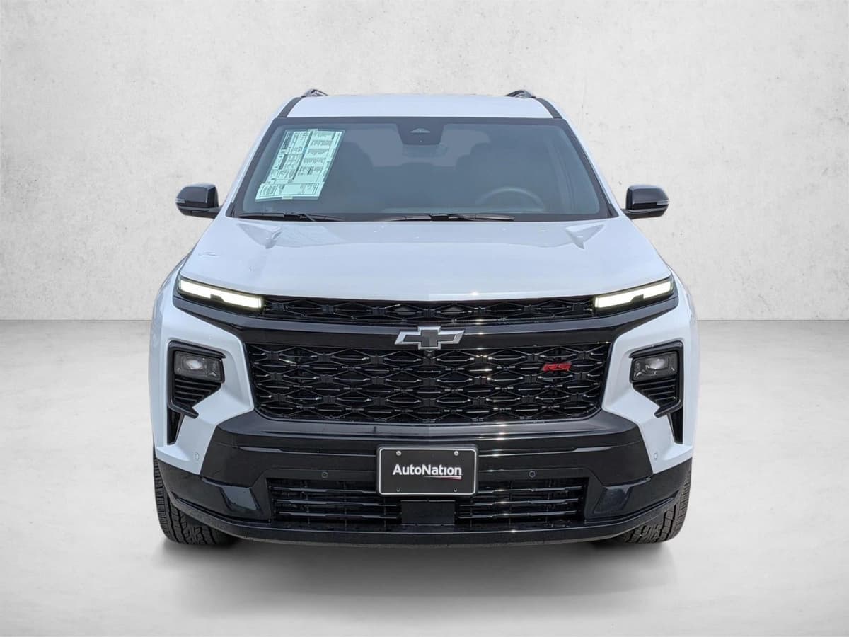 2026 Chevrolet Traverse - Image 2