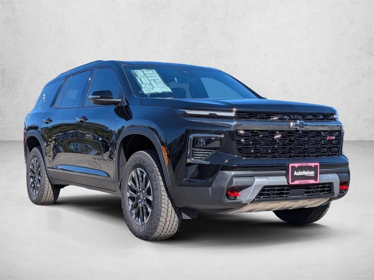 2026 Chevrolet Traverse - Image 2