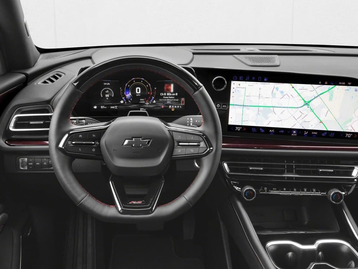 2026 Chevrolet Traverse - Image 4