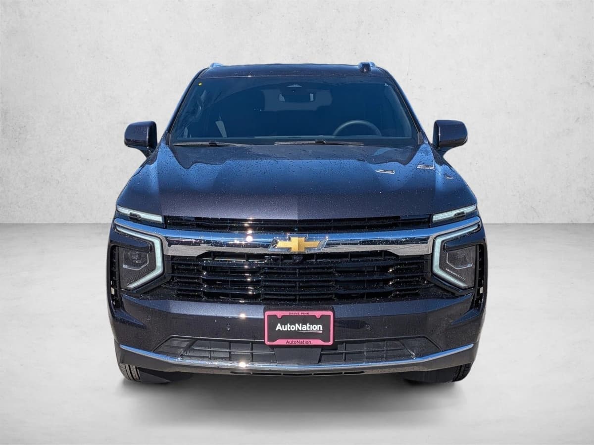 2026 Chevrolet Suburban - Image 2