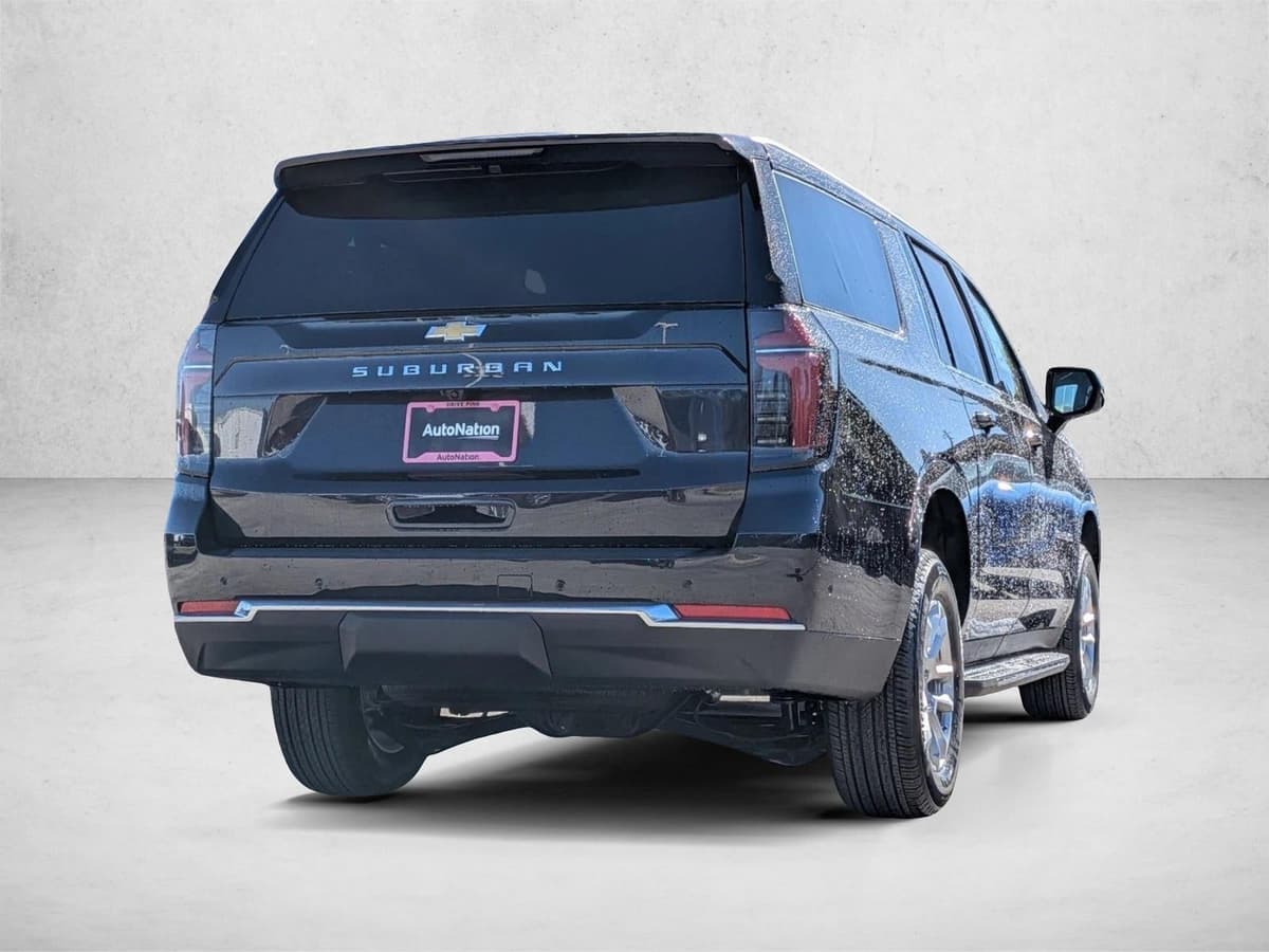 2026 Chevrolet Suburban - Image 5