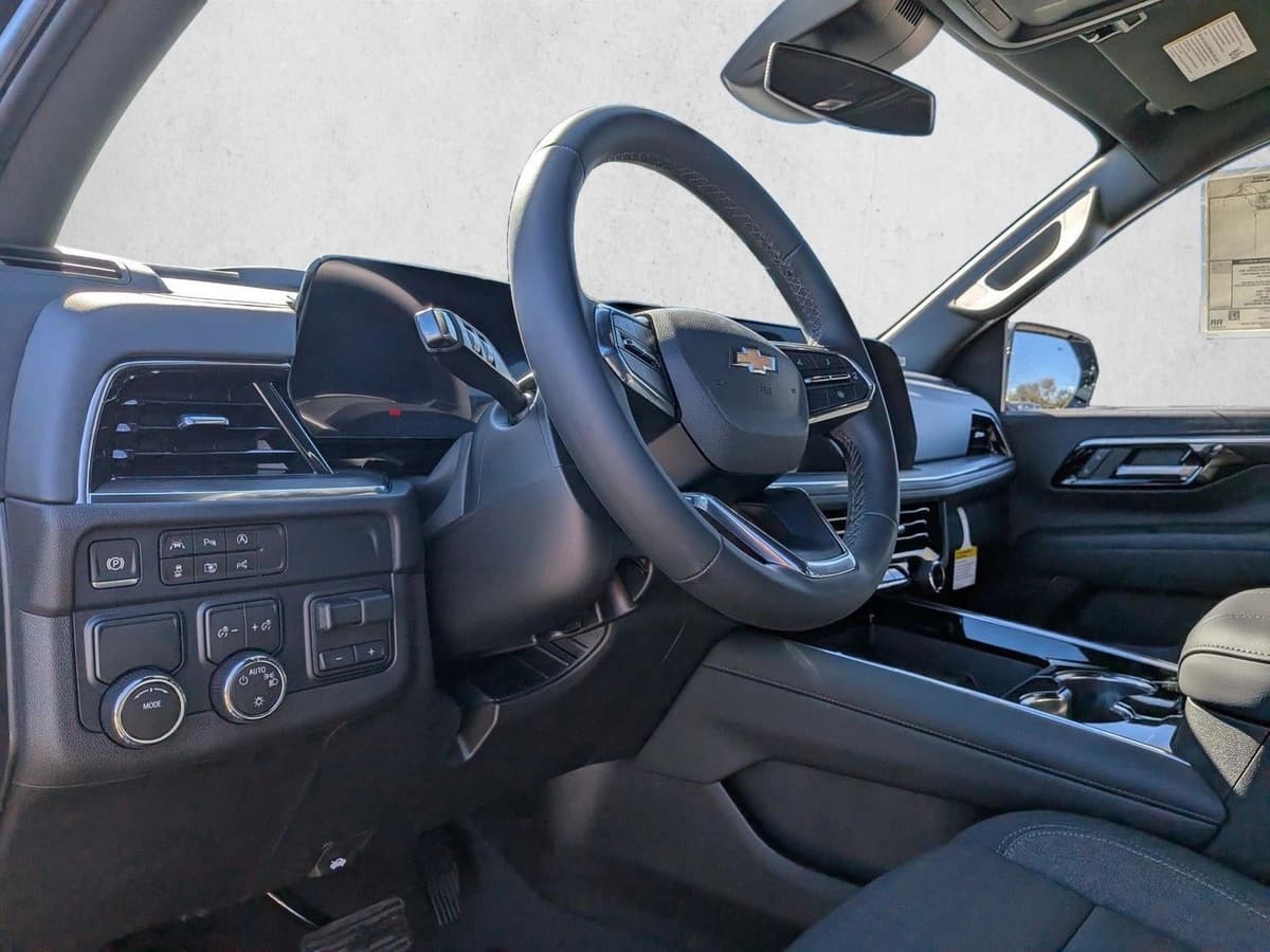 2026 Chevrolet Suburban - Image 9