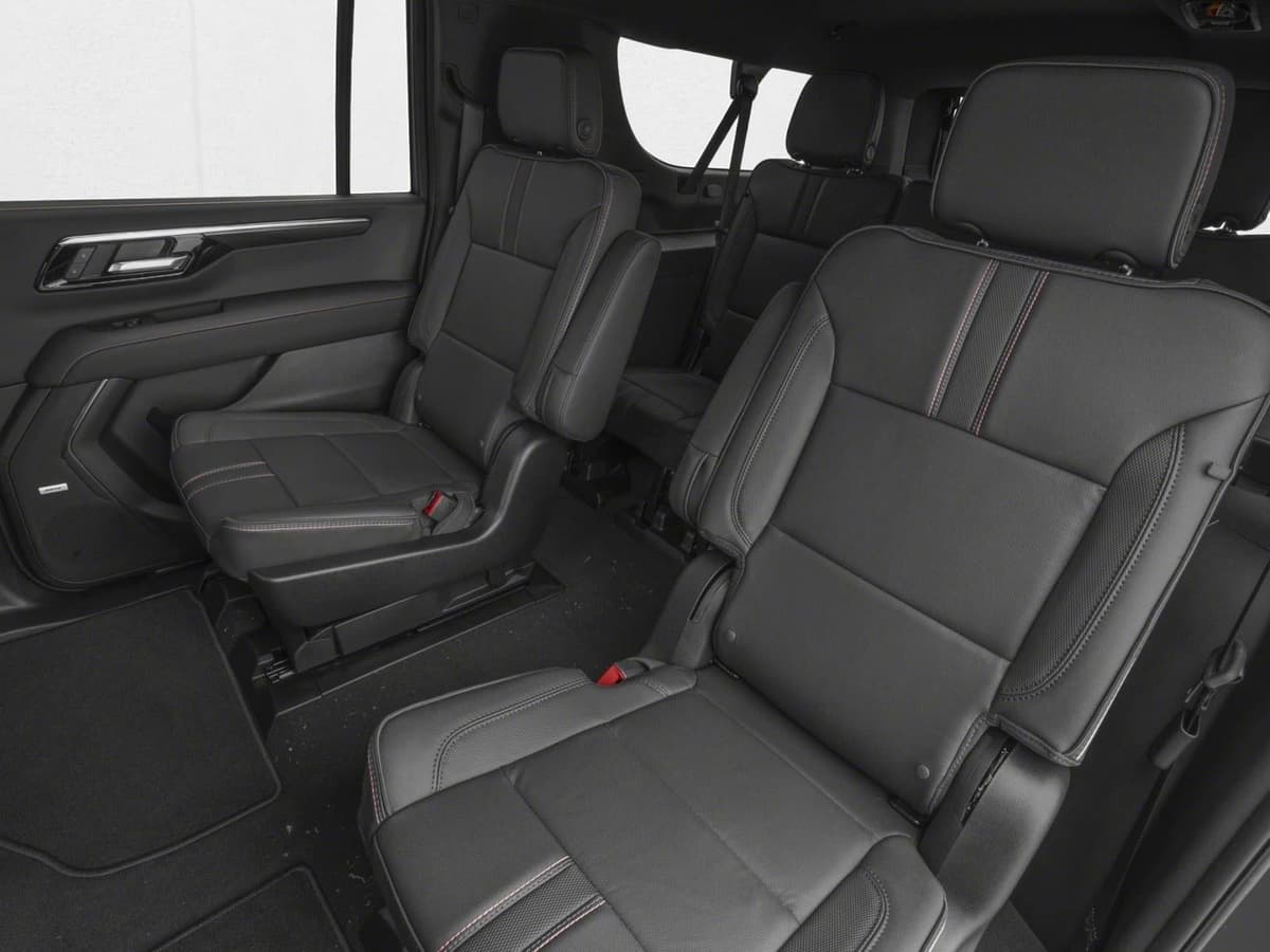 2026 Chevrolet Suburban - Image 9