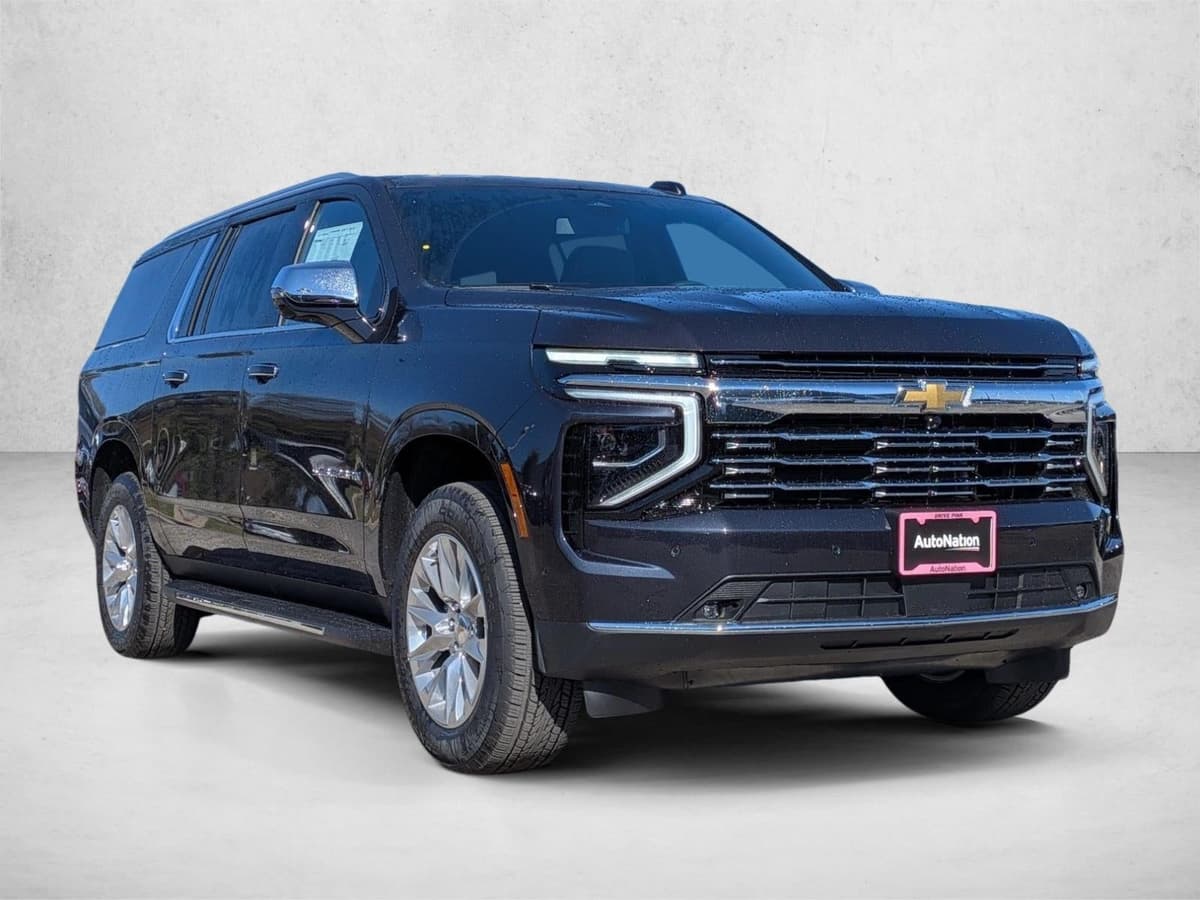2026 Chevrolet Suburban - Image 3