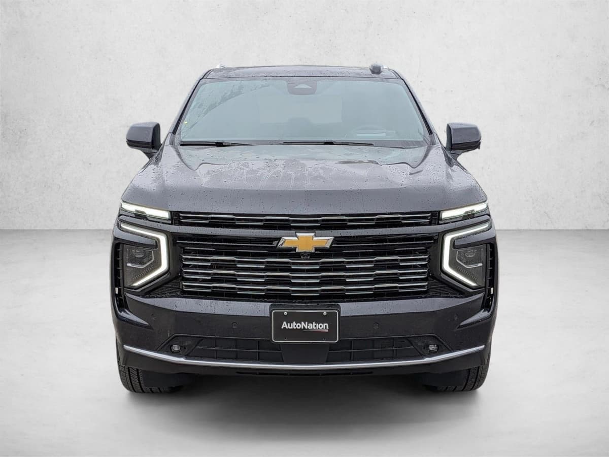 2026 Chevrolet Suburban - Image 2