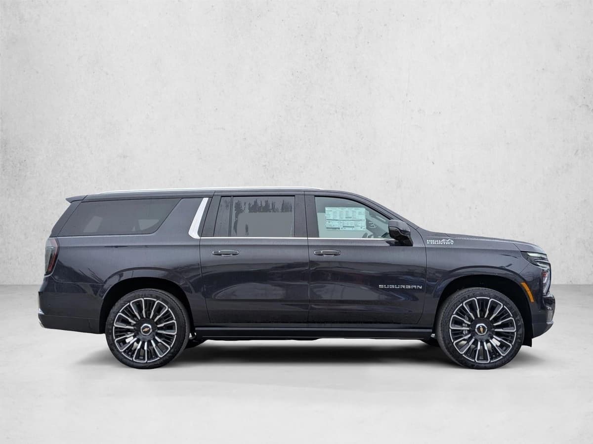 2026 Chevrolet Suburban - Image 4