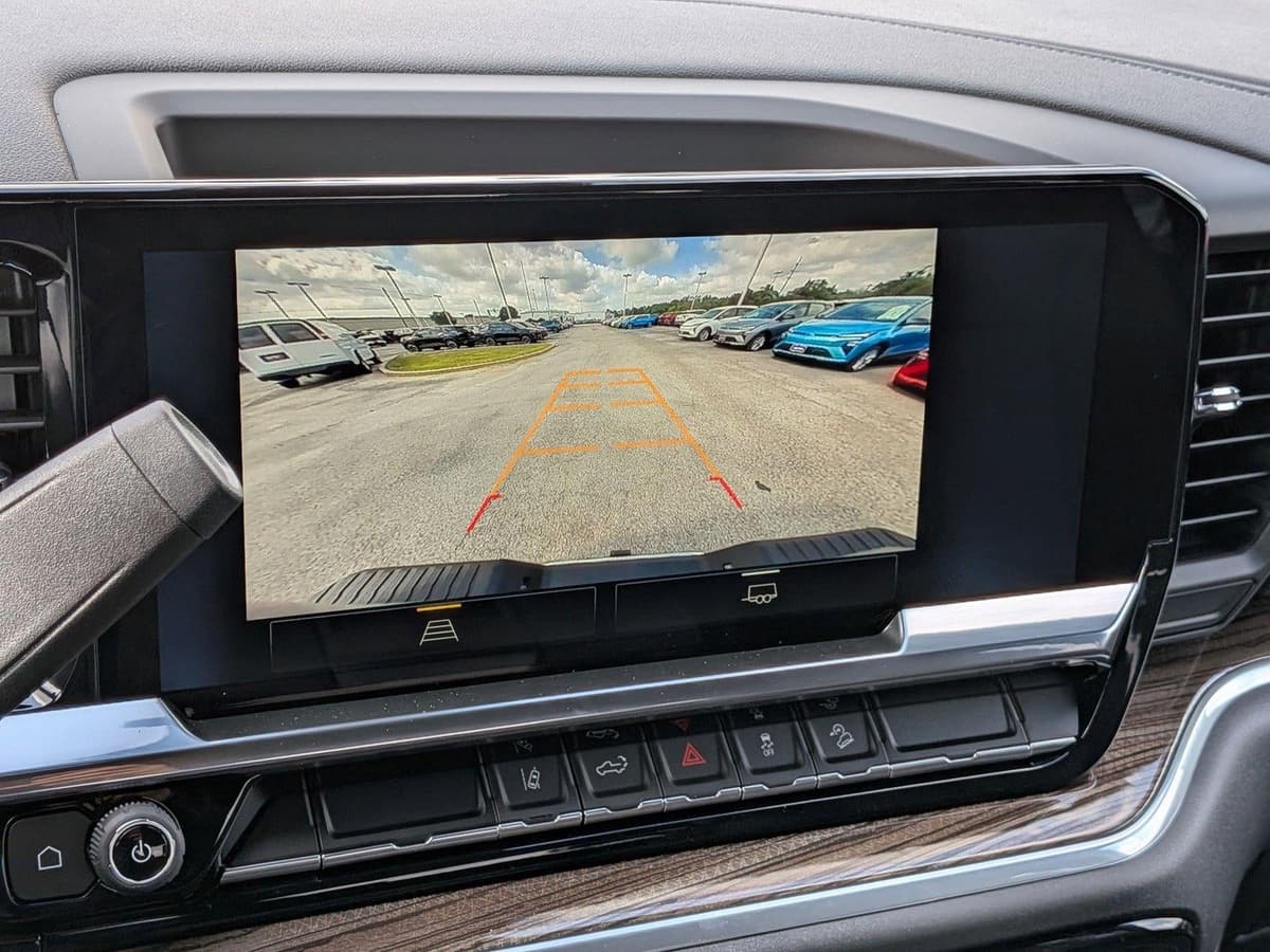 2026 Chevrolet Silverado 2500 HD - Image 11